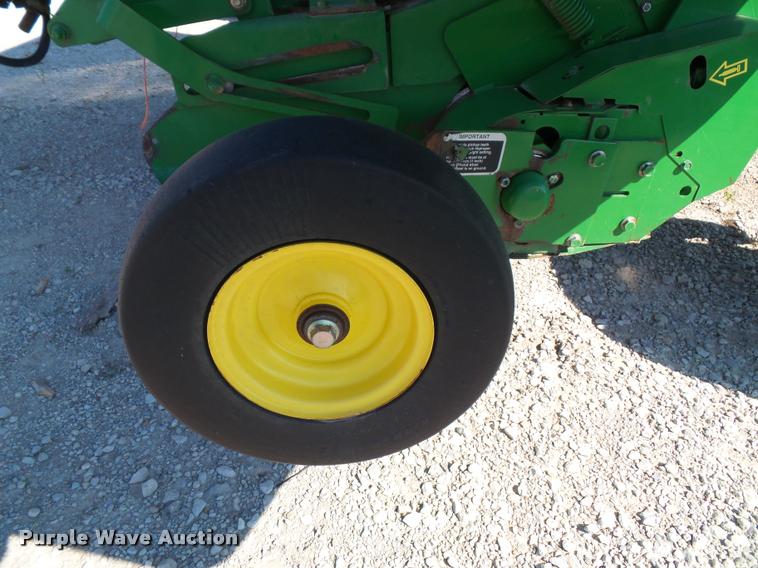 image for item J4759 2009 John Deere 568  Mega Wide Plus round baler