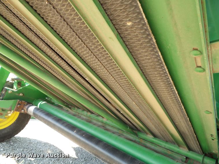 image for item J4759 2009 John Deere 568  Mega Wide Plus round baler