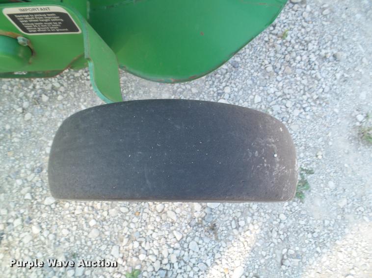 image for item J4759 2009 John Deere 568  Mega Wide Plus round baler