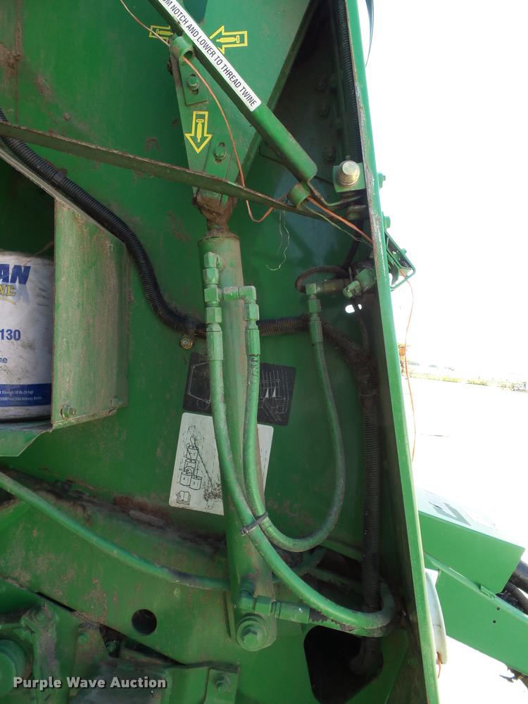image for item J4759 2009 John Deere 568  Mega Wide Plus round baler