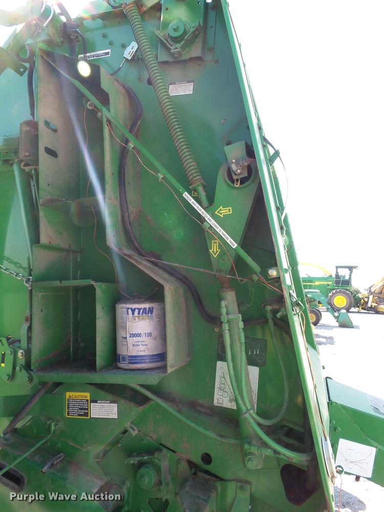 image for item J4759 2009 John Deere 568  Mega Wide Plus round baler
