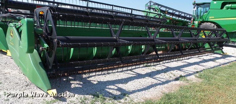 image for item J4763 2004 John Deere 630F Hydra flex head