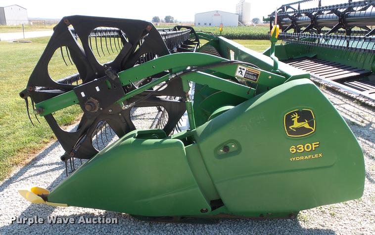 image for item J4763 2004 John Deere 630F Hydra flex head