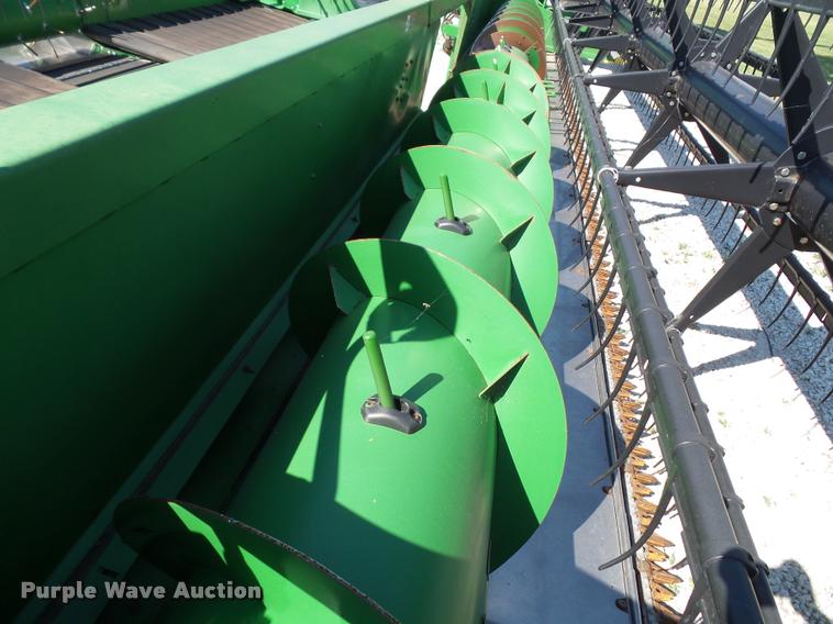 image for item J4763 2004 John Deere 630F Hydra flex head