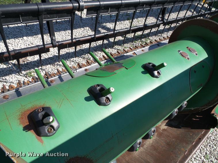 image for item J4763 2004 John Deere 630F Hydra flex head