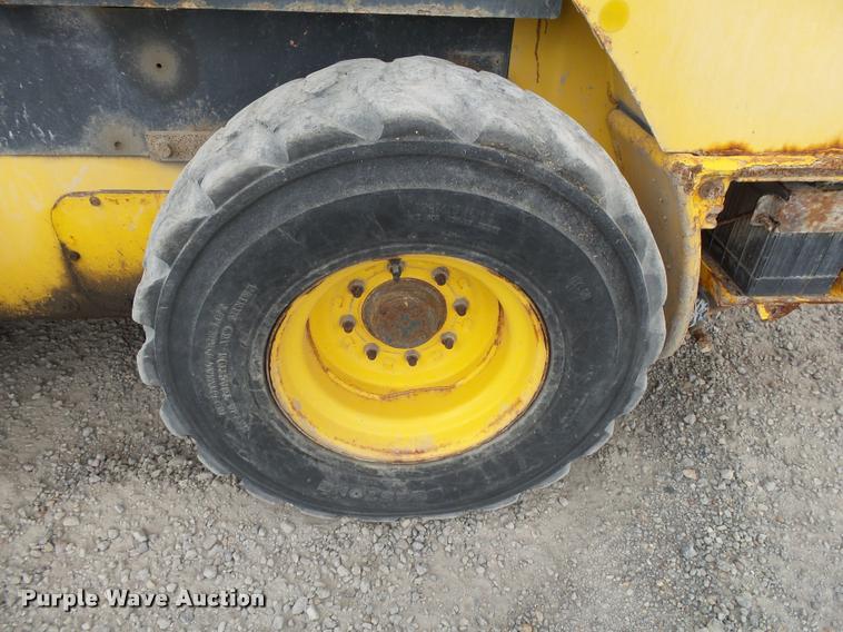 image for item K1094 2011 New Holland L225 skid steer