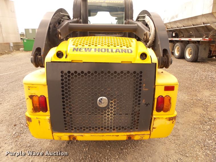 image for item K1094 2011 New Holland L225 skid steer