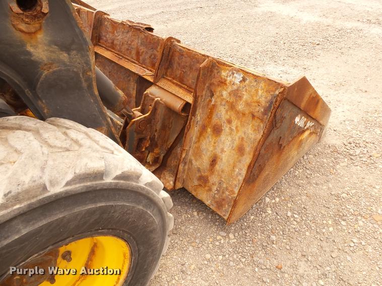 image for item K1094 2011 New Holland L225 skid steer