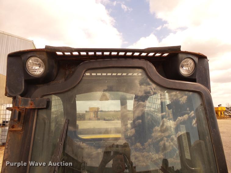 image for item K1094 2011 New Holland L225 skid steer