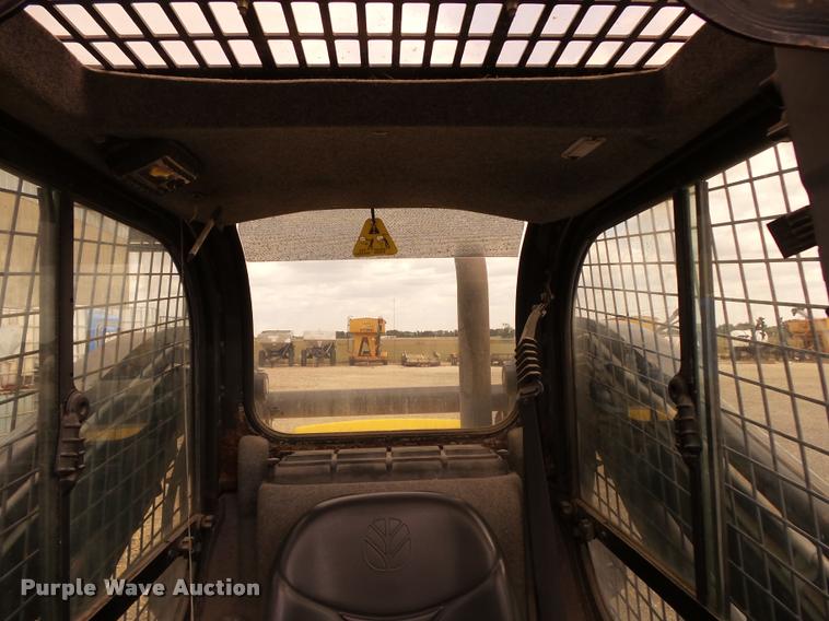 image for item K1094 2011 New Holland L225 skid steer