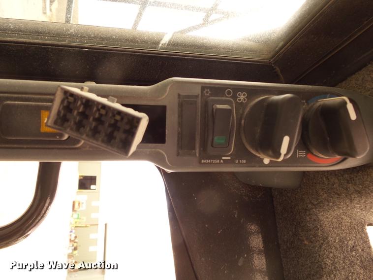 image for item K1094 2011 New Holland L225 skid steer