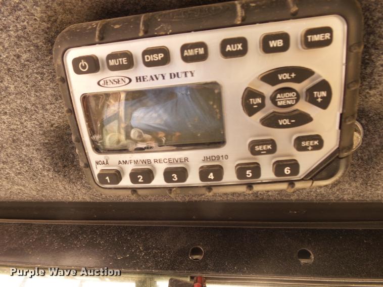 image for item K1094 2011 New Holland L225 skid steer