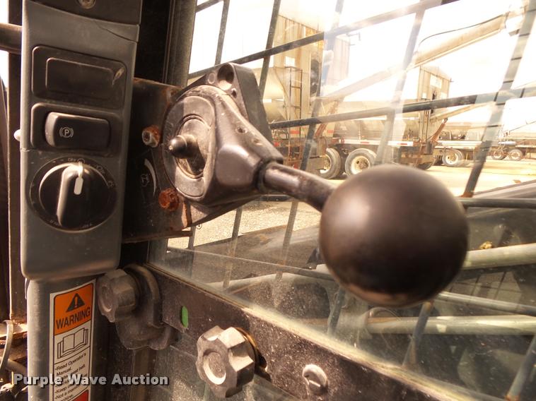 image for item K1094 2011 New Holland L225 skid steer