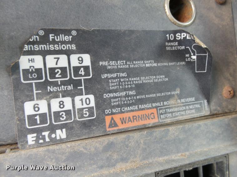 image for item K1095 2000 Mack CH613 tender truck