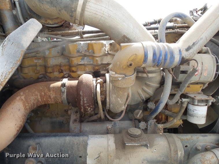 image for item K1096 1996 Freightliner FLD12064T tender truck