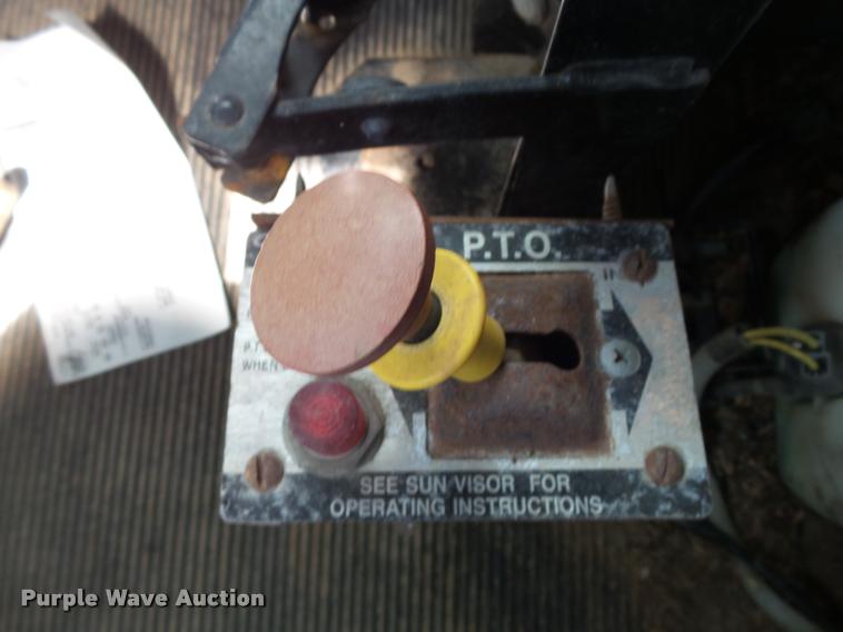 image for item K1096 1996 Freightliner FLD12064T tender truck