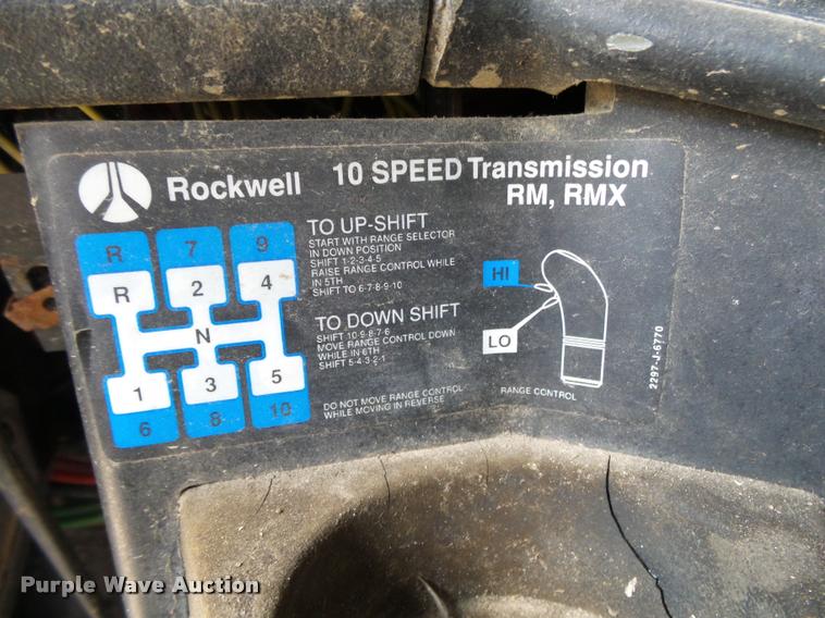 image for item K1096 1996 Freightliner FLD12064T tender truck