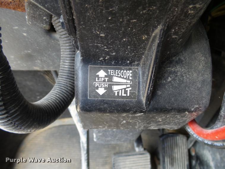 image for item K1096 1996 Freightliner FLD12064T tender truck