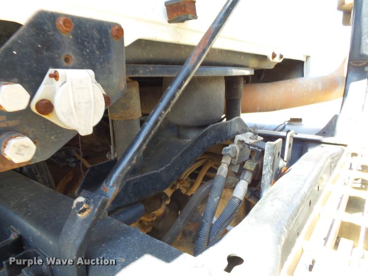 image for item K1098 2000 Mack CH613 tender truck