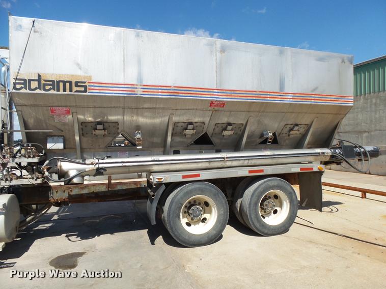 image for item K1098 2000 Mack CH613 tender truck