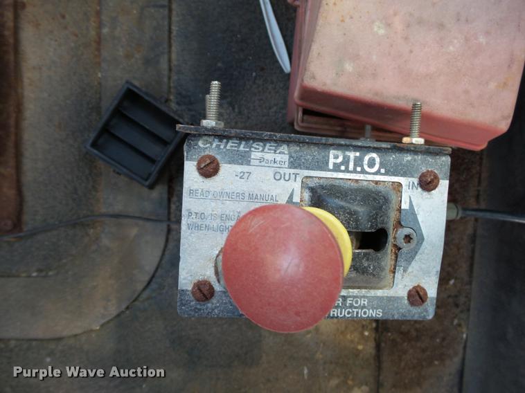 image for item K1098 2000 Mack CH613 tender truck