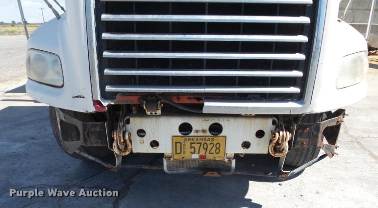 image for item K1099 2000 Mack CH613 tender truck