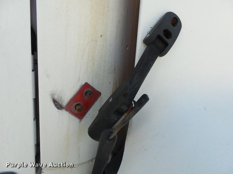 image for item K1099 2000 Mack CH613 tender truck