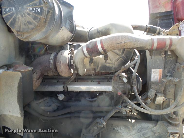 image for item K1099 2000 Mack CH613 tender truck