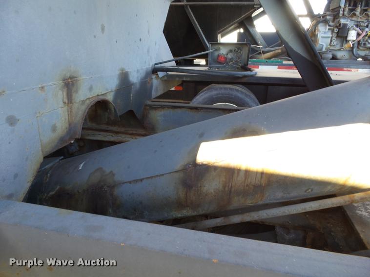 image for item K1105 2000 Adams tender trailer