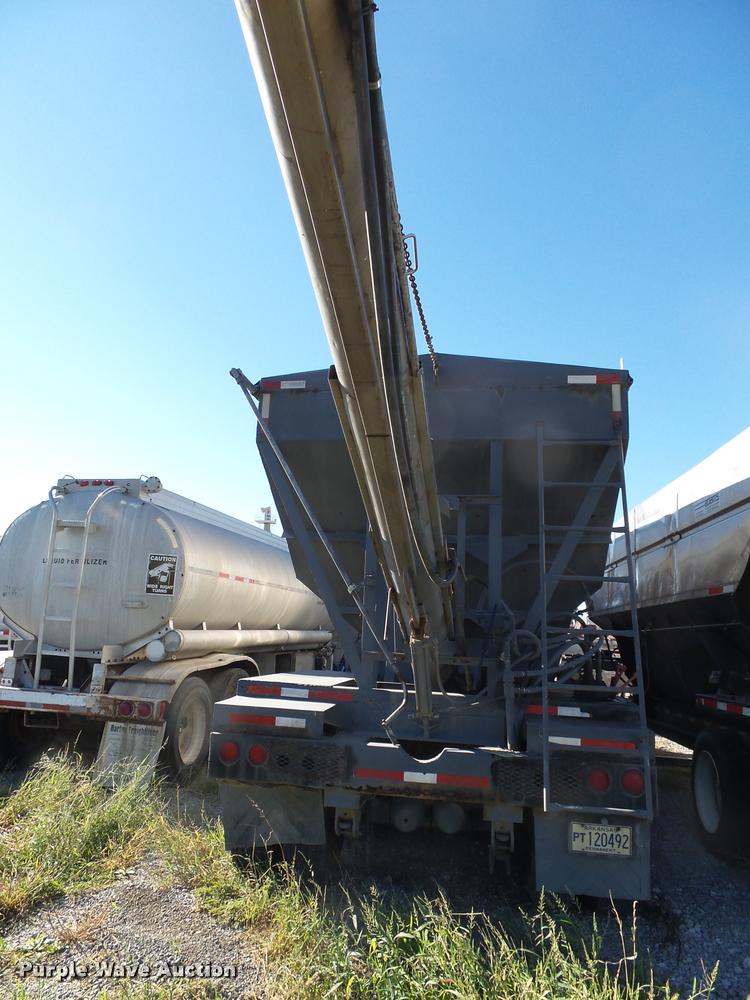 image for item K1105 2000 Adams tender trailer