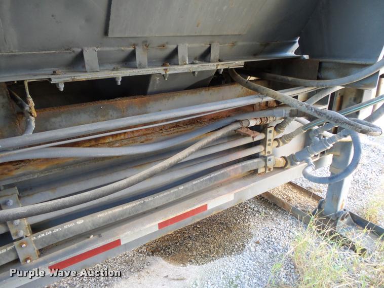 image for item K1105 2000 Adams tender trailer