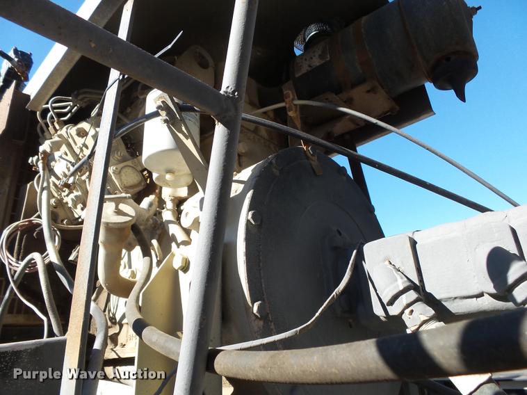 image for item K1105 2000 Adams tender trailer