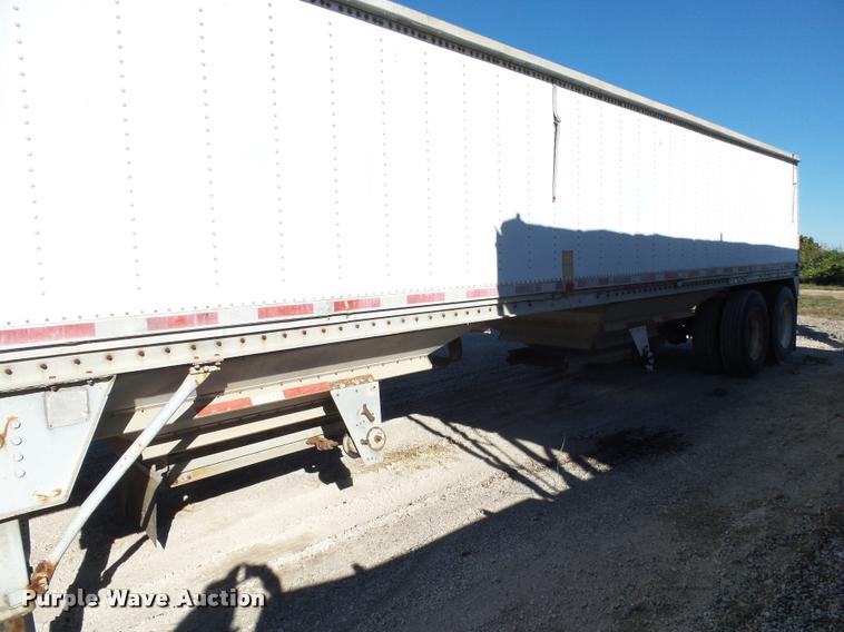 image for item K1107 1990 Chamberlin JDWH-100 double hopper grain trailer