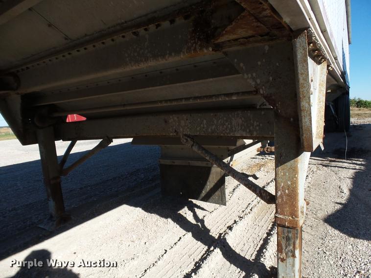 image for item K1107 1990 Chamberlin JDWH-100 double hopper grain trailer