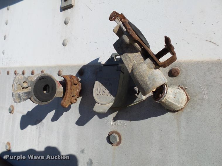 image for item K1107 1990 Chamberlin JDWH-100 double hopper grain trailer