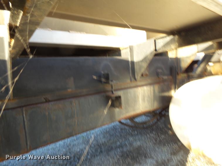 image for item K1109 1994 International 8200 tender truck