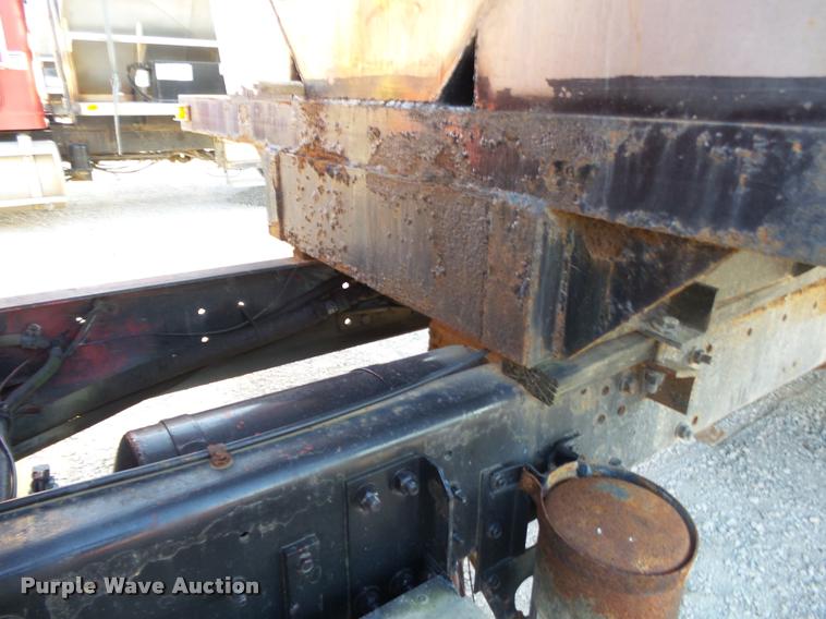 image for item K1110 1991 Freightliner FLD12064T tender truck