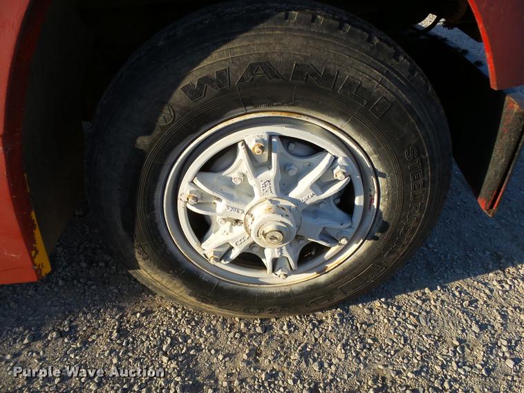 image for item K1110 1991 Freightliner FLD12064T tender truck