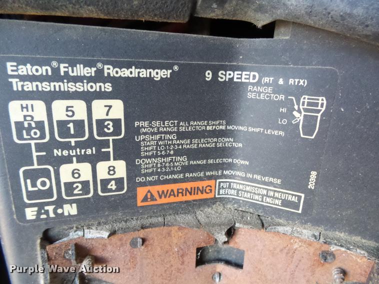 image for item K1110 1991 Freightliner FLD12064T tender truck