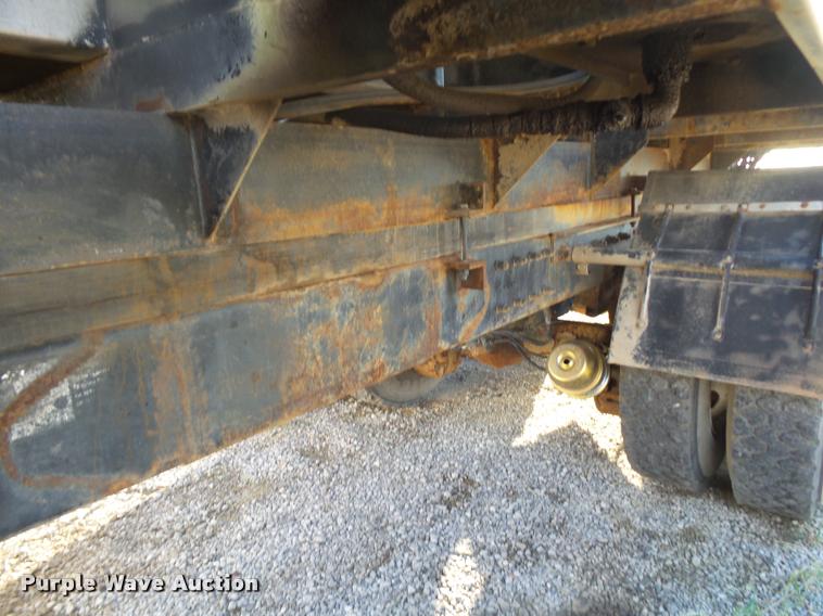 image for item K1111 1993 Mack CH613 tender truck