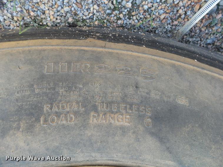 image for item K1111 1993 Mack CH613 tender truck