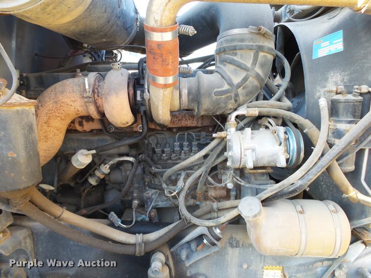 image for item K1111 1993 Mack CH613 tender truck