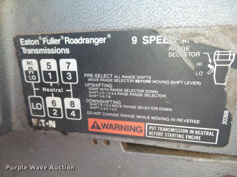 image for item K1111 1993 Mack CH613 tender truck