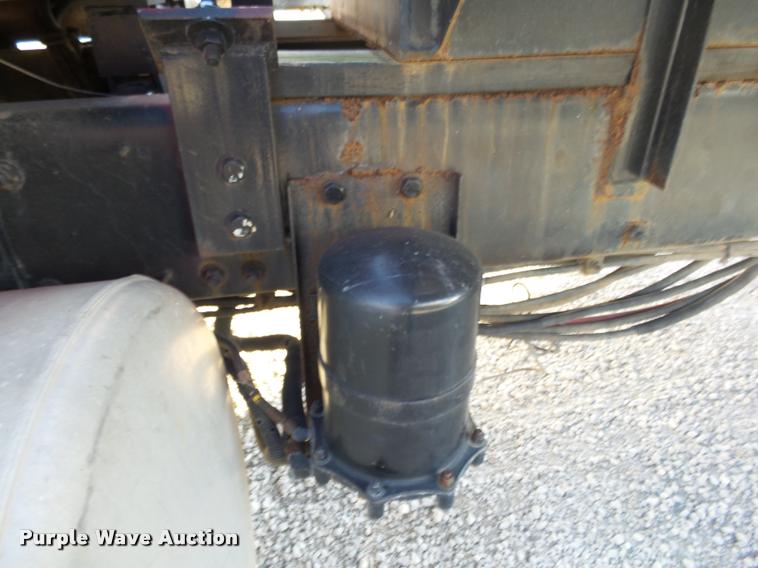 image for item K1112 1994 Freightliner FLD11264ST tender truck