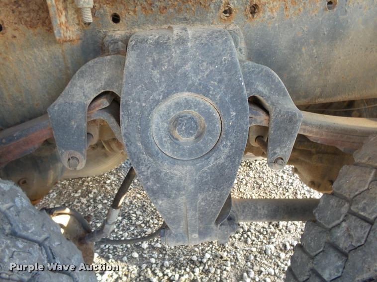 image for item K1112 1994 Freightliner FLD11264ST tender truck