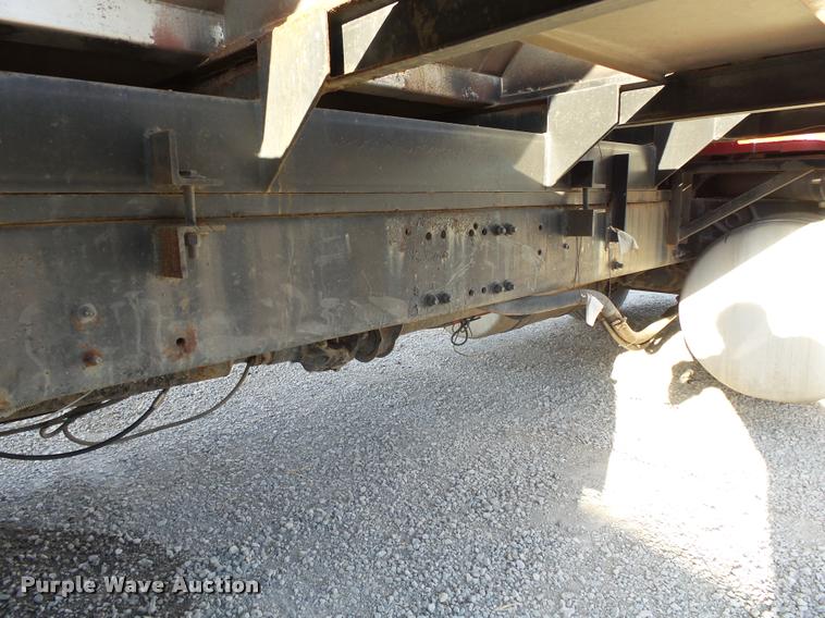 image for item K1112 1994 Freightliner FLD11264ST tender truck