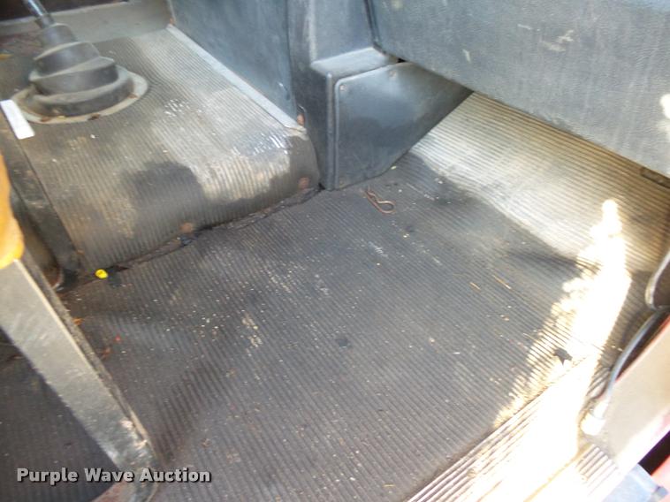 image for item K1112 1994 Freightliner FLD11264ST tender truck