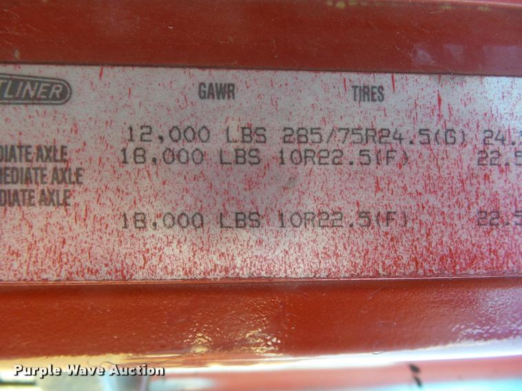 image for item K1112 1994 Freightliner FLD11264ST tender truck