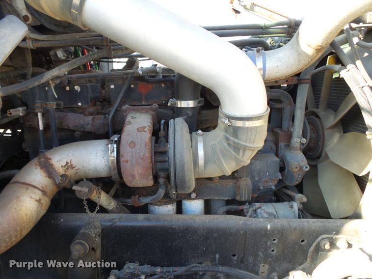 image for item K1113 2000 Freightliner FLD11264ST tender truck