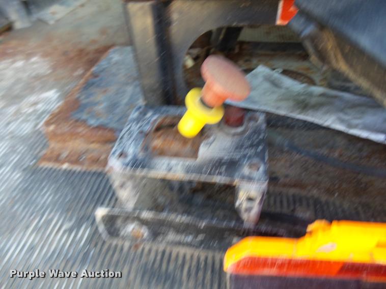 image for item K1113 2000 Freightliner FLD11264ST tender truck